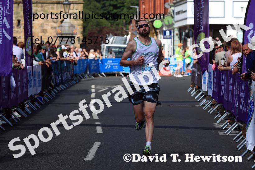 The 2024 Morpeth 10k Road Race.  Photo: David T. Hewitson/Sports for All Pics